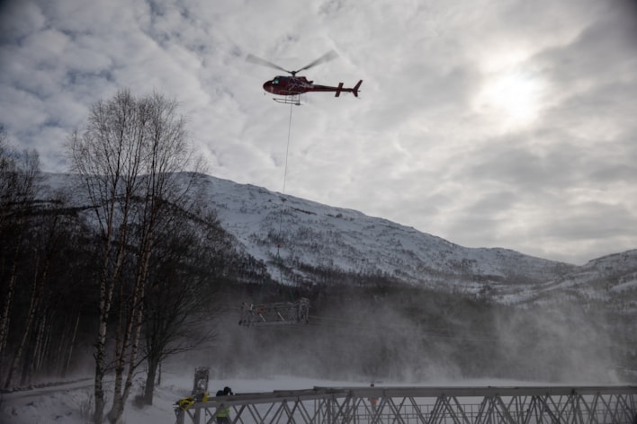 Helikopter og mast
